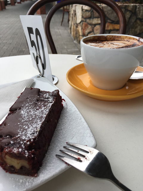 Frederick's Cafe - Book Restaurant 3