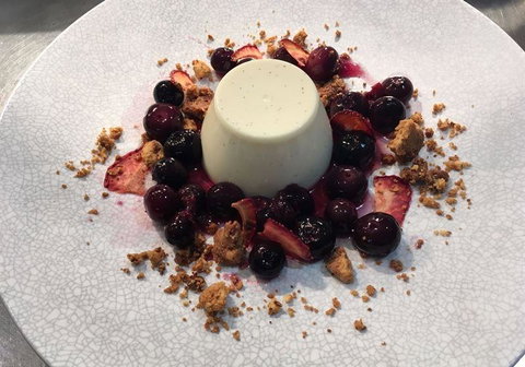 Smokey Joes Cafe, Bar & Grill - Book Restaurant 15