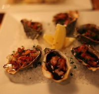 Snappers Restaurant - Book Restaurant