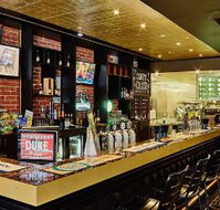 Browns Corner Hotel - Book Restaurant
