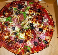 George's Pizza - Book Restaurant