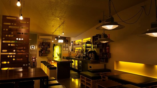 Mango Lounge Bar Moonee Ponds