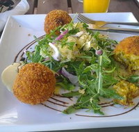 The Moo Winebar - Book Restaurant