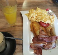 Figsellers Cafe - Book Restaurant