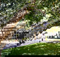 Cardinia Park Hotel - Book Restaurant