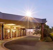 York on Lilydale Hotel - Book Restaurant