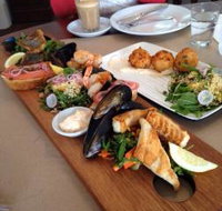 Blakes - Book Restaurant