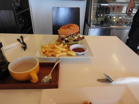 Brya's Cafe Moe