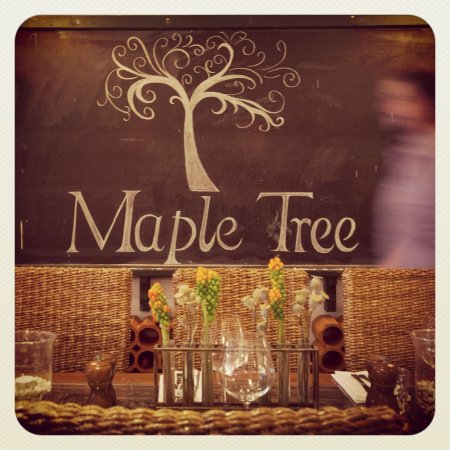 Maple Tree Lorne Seafood Restaurant - Book Restaurant 0