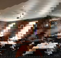 Patersons Telegraph Hotel - Book Restaurant