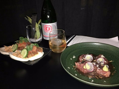 Black Cockatoo - Book Restaurant 0