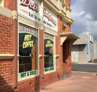 Deb's Bakehouse - Book Restaurant