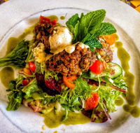 Hanging Rock Cafe - Book Restaurant