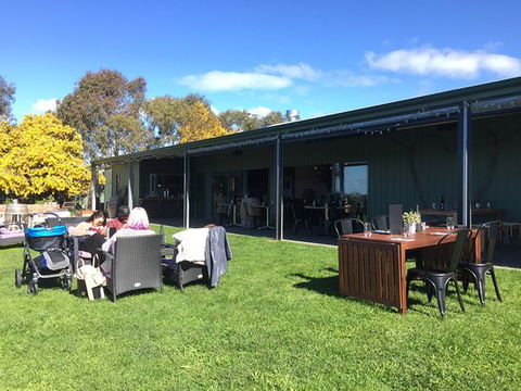 Avon Ridge - Book Restaurant 0