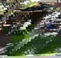 Cafe La Hoot - Book Restaurant