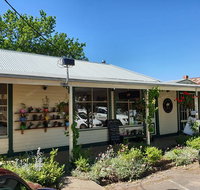 Dorothys Kitchen - Book Restaurant