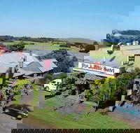 Pig  Whistle Hotel Restaurant - Book Restaurant