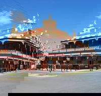 Shamrock Hotel - Book Restaurant