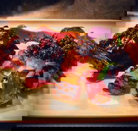 Star Hotel Yackandandah - Book Restaurant