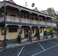 The Creekside Hotel - Book Restaurant