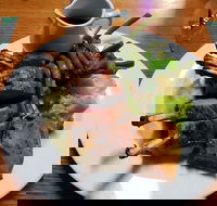 Barham Hotel - Book Restaurant