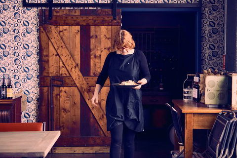 Deirdre's - Book Restaurant 0