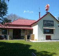Gellibrand River Hotel - Book Restaurant