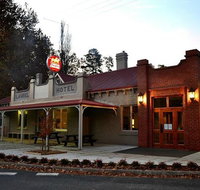 Mitta Pub - Book Restaurant