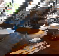 Good Feeling Thai Restaurant - Book Restaurant