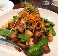 Sam's Thai - Book Restaurant