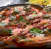 Farina Pizzeria - Book Restaurant