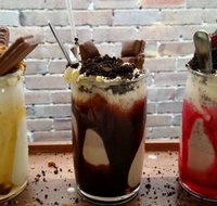 Mama's Cafe Patisserie - Book Restaurant