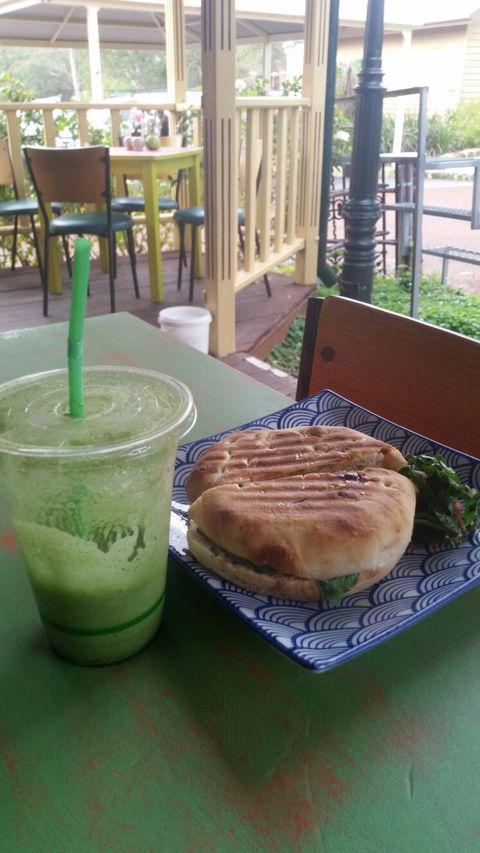 The Organic Circle - Book Restaurant 5