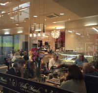 Bella Mondo Cafe  Restaurant - Book Restaurant