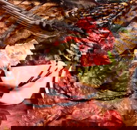 Latinos Underground - Book Restaurant