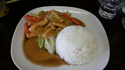 Me Tang Eating House - Book Restaurant 0