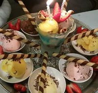 Deniro's Restaurant/ Pizzeria - Book Restaurant