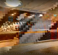 Lake Macquarie Hotel - Book Restaurant