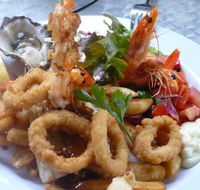 Pelican Rocks Cafe - Book Restaurant