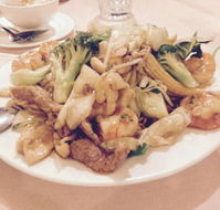 Golden Pond Chinese Restaurant - Book Restaurant