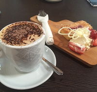 Melaleuca House - Book Restaurant