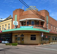 The Pourhouse - Book Restaurant