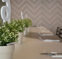 Thyme on Argent - Book Restaurant