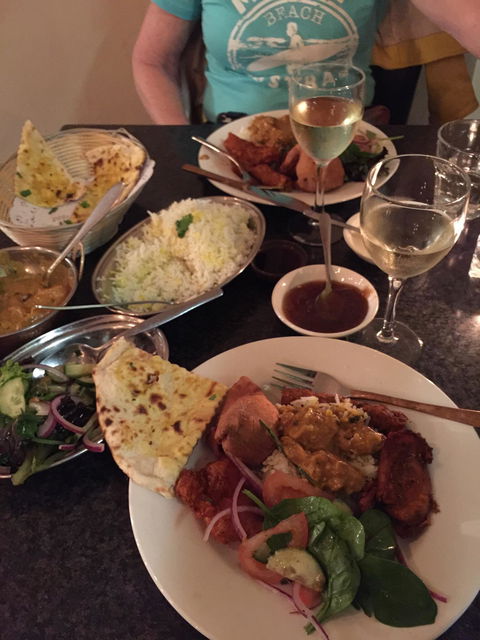 Albany's Indian Tandoori Restaurant - Book Restaurant 1
