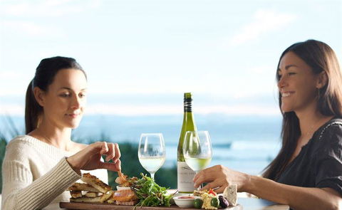 Elephant Rock Cafe Bar & Restaurant - Book Restaurant 9