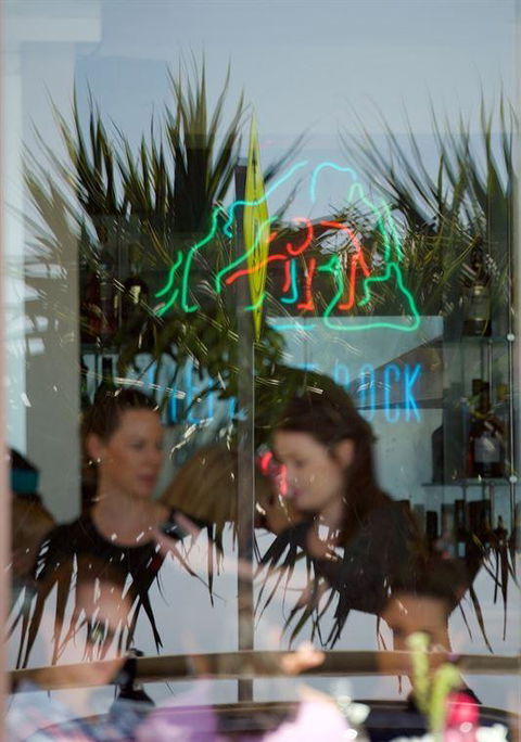 Elephant Rock Cafe Bar & Restaurant - Book Restaurant 10