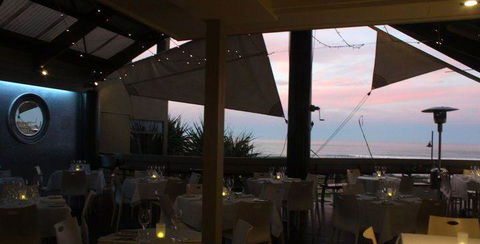 Elephant Rock Cafe Bar & Restaurant - Book Restaurant 15