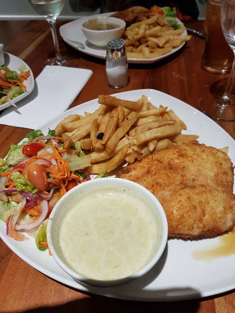 Sandy Cove Tavern - Book Restaurant 2