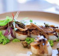 The Box on the Water - Book Restaurant