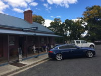 Walcha Road Hotel